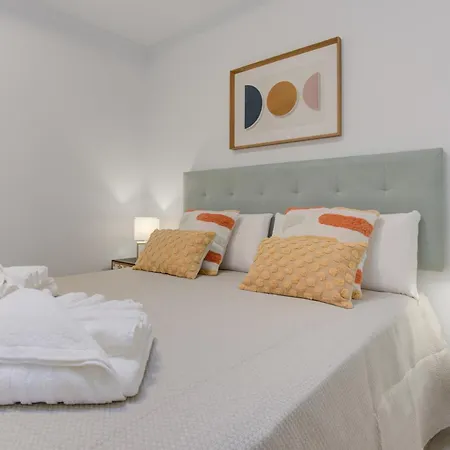 Homu Breca - Muy Cerca De La Playa