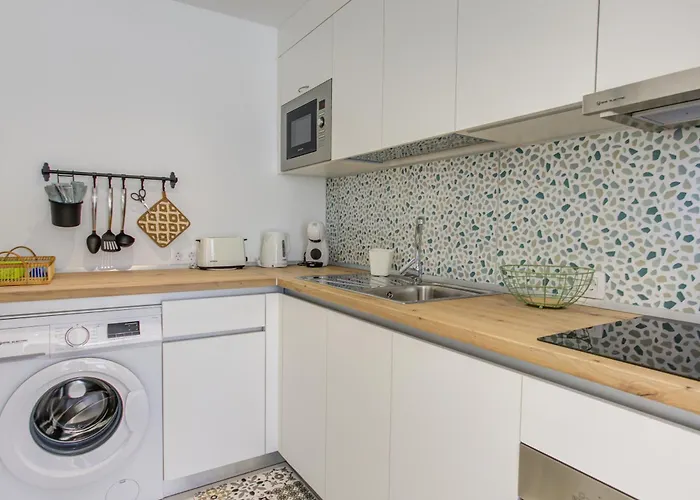 Homu Breca - Muy Cerca De La Playa 플라야블랑카